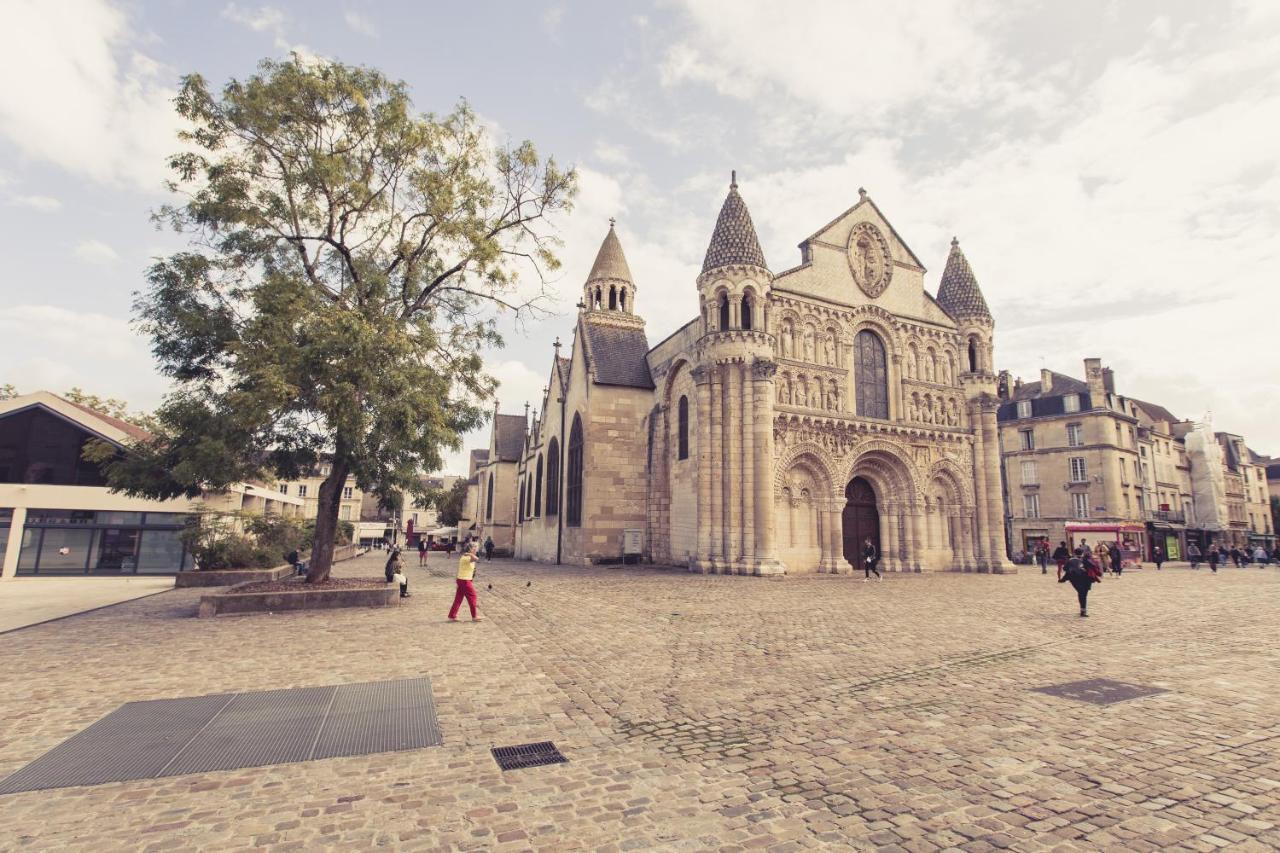 La Maison De La Liberte Alexandra David-Neel Poitiers Exterior photo